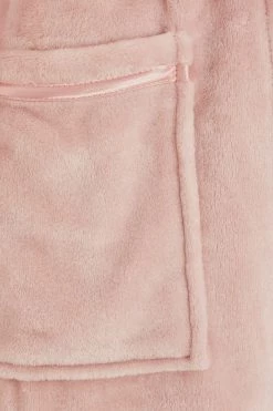 Quiz Pink Luxury Fleece Trim Hooded Dressing Gown -Quiz Store Online unnamed file 1152