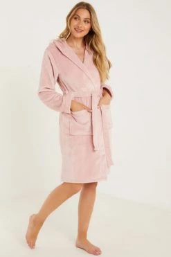 Quiz Pink Luxury Fleece Trim Hooded Dressing Gown -Quiz Store Online unnamed file 1153