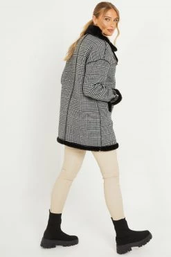Quiz Black Check Faux Fur Trim Coat -Quiz Store Online unnamed file 1301