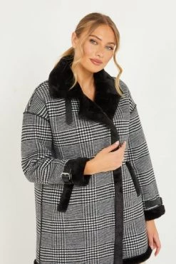 Quiz Black Check Faux Fur Trim Coat -Quiz Store Online unnamed file 1304