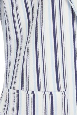 Quiz White Stripe Print Blazer -Quiz Store Online unnamed file 701